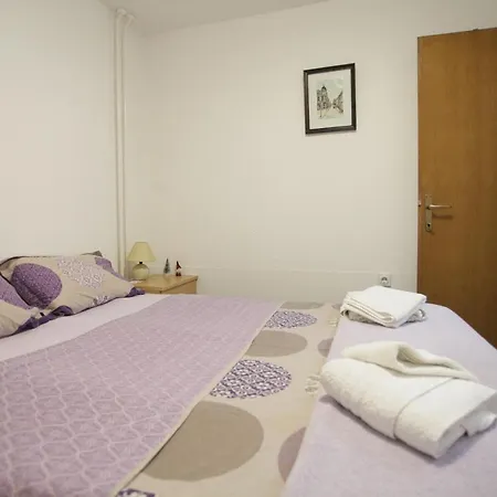 Apartament Svjetlanovic *